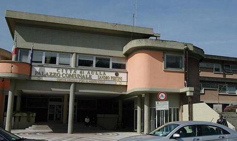 Commercianti in rivolta contro le sanzioni chieste sulle insegne 