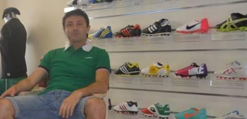 “Vitagol” insegue due ladri e recupera la merce rubata