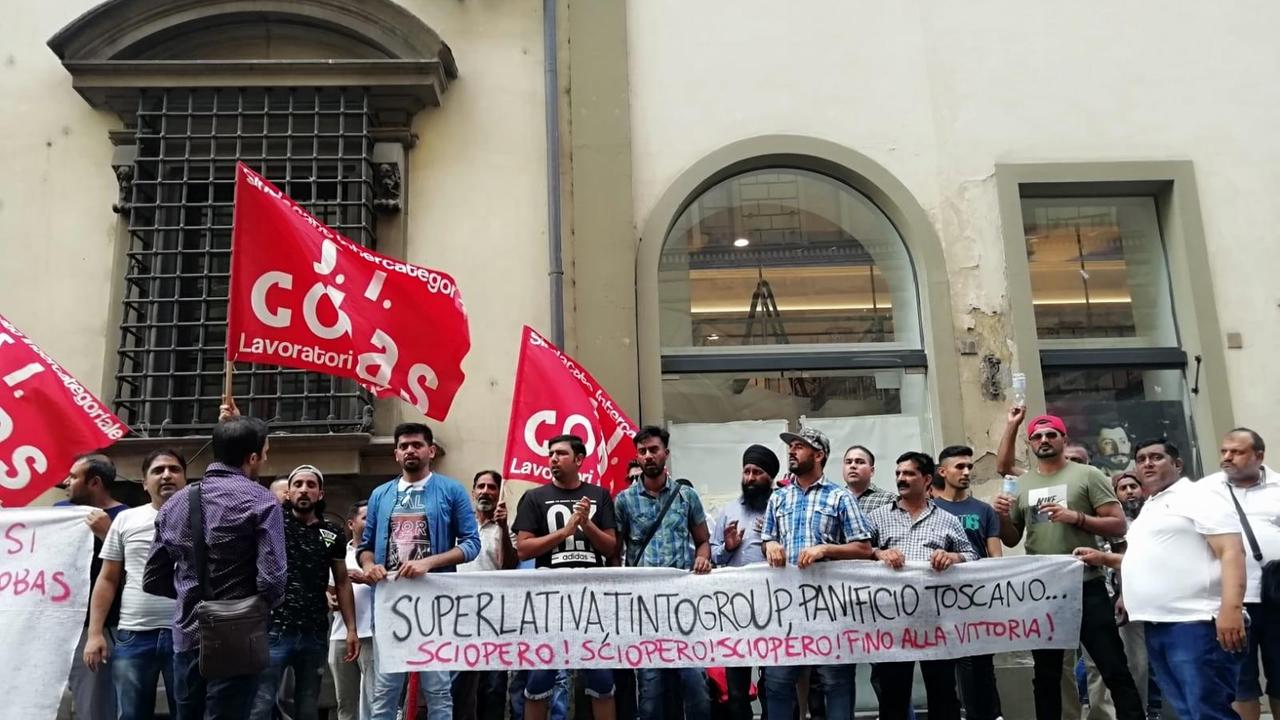 La protesta del Si Cobas a Firenze
