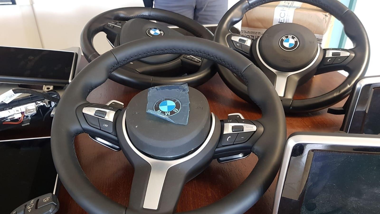 Modena, razziavano auto di lusso e rivendevano i pezzi online