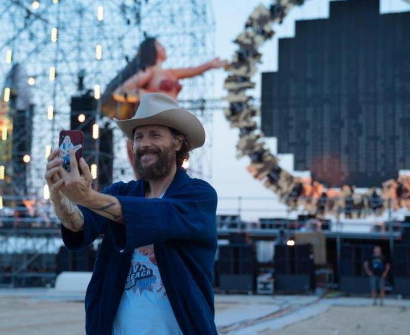 Jovanotti beach tour, la spiaggia libera vietata per oltre 20 giorni