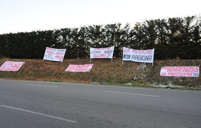 I sindaci sfiduciano la direttrice dell’Asl 