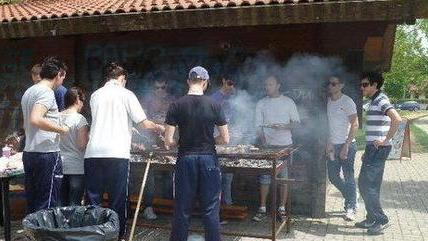 «Ma che degrado, noi il parco lo curiamo»