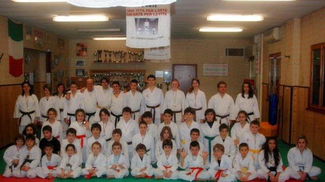 Karate, 4 ori per gli allievi di Franco Caselli