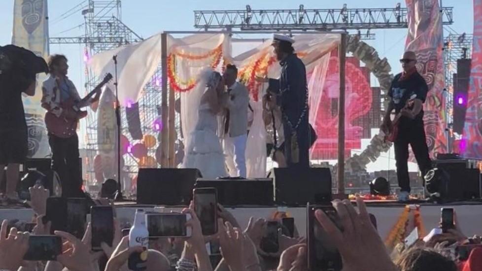 Carpi. Erika e Igor: il sì dell’estate con la benedizione di Jovanotti