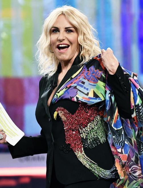 Antonella resta senza tv ma col super stipendio 