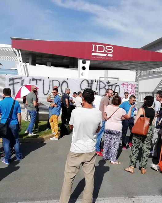 Cena di autofinanziamento per sostenere i lavoratori Ids 