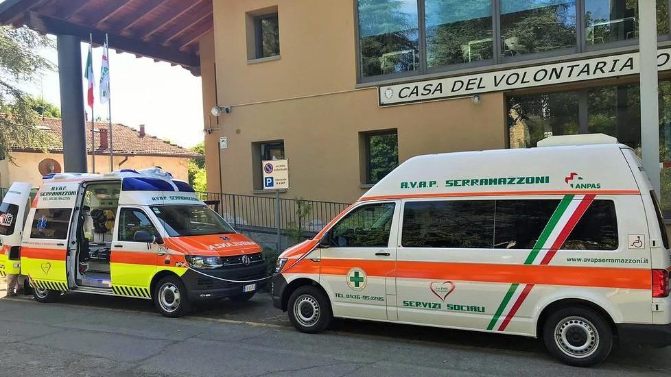 Ambulanza e pulmino all’Avap col 5 per mille