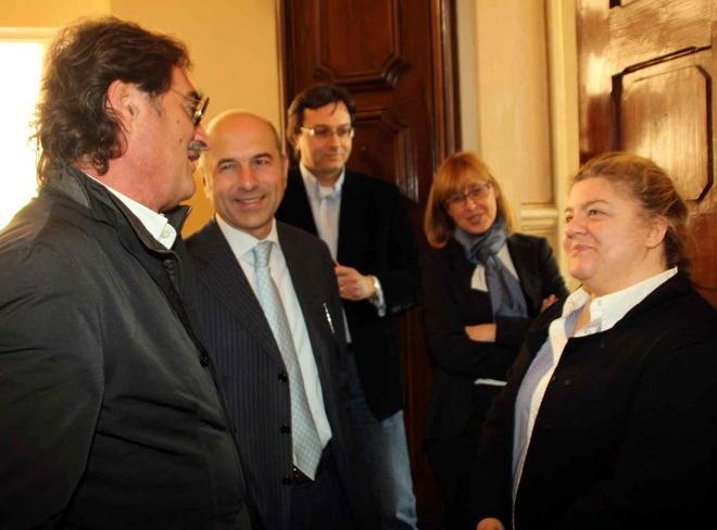Pdl, trattative sul gruppo unico 