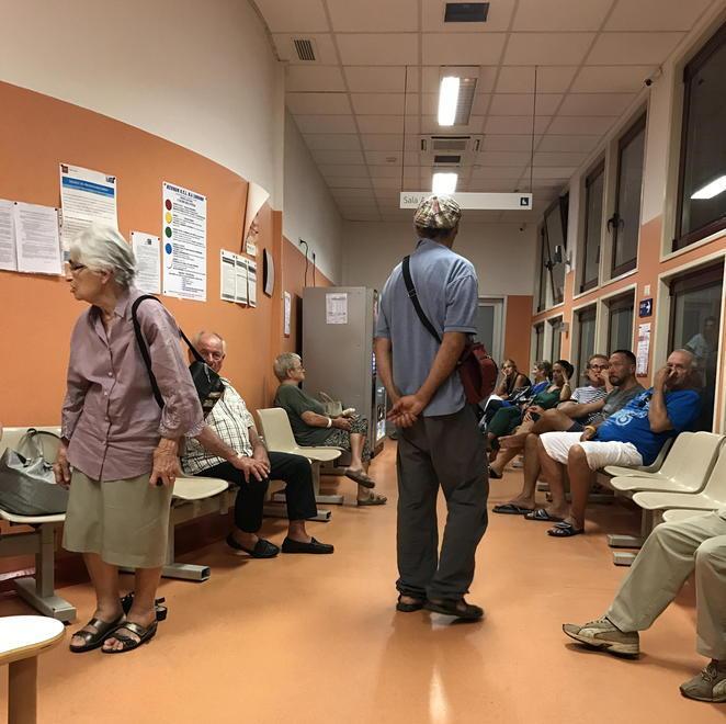 Pronto soccorso, 120 accessi al giorno «Anche 4 ore di attesa per i codici bianchi» 