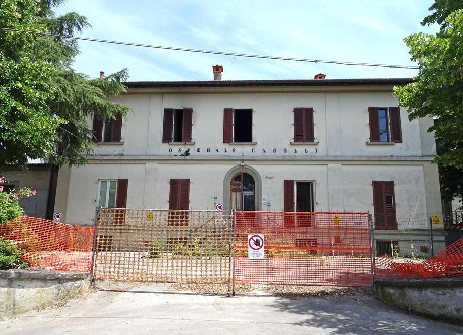 Il Comune all’Asl: chiudete porte e finestre del Caselli 