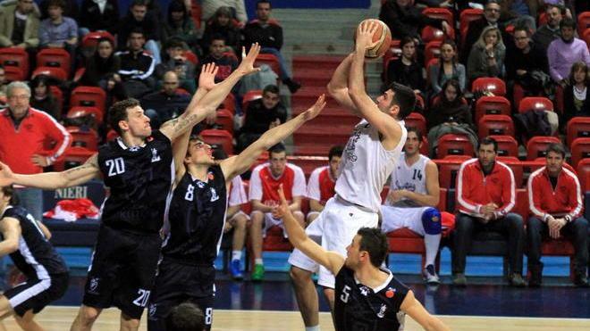 Lo Sporting Club cede nel finale con la Sogema