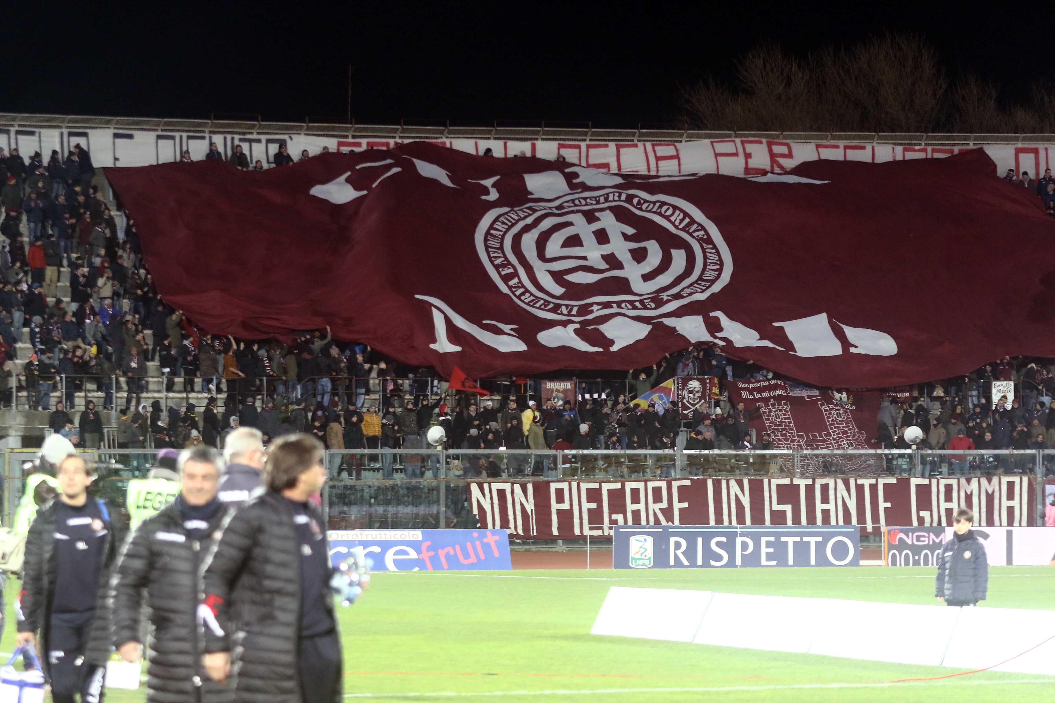 «Al Picchi è tutta un’altra storia», ma aumenta il prezzo degli abbonamenti al Livorno 