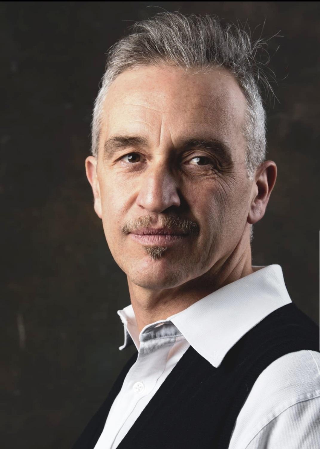 Notaio e poeta, Alessandro Matteucci e i suoi“Passi nell’anima”