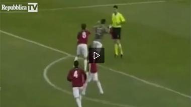 Fa gol al Pisa e inneggia a Livorno: ''punito'' al 94'