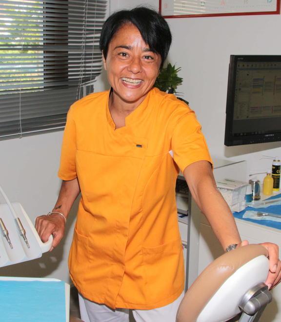 Sandra, il sorriso come... lavoro