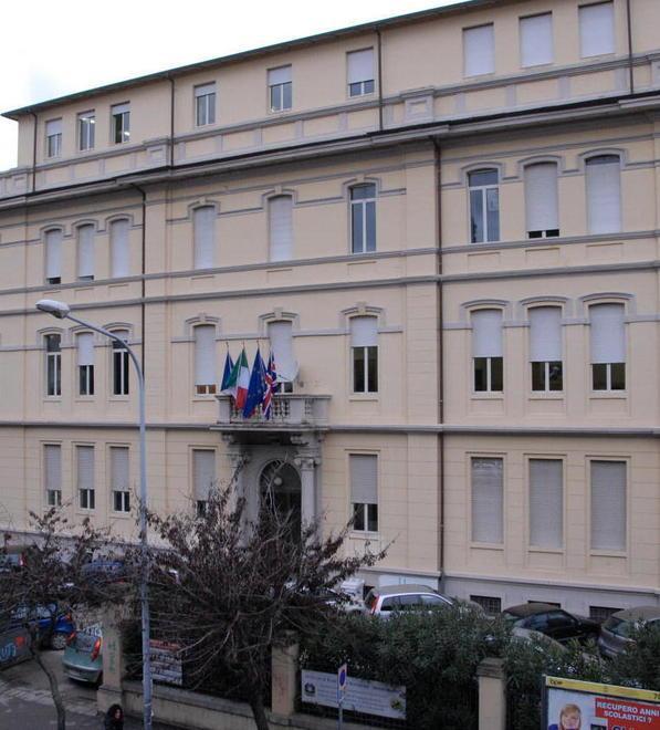 Venticinque centiste più uno al Rosmini La preside: «Segno della nostra serietà» 