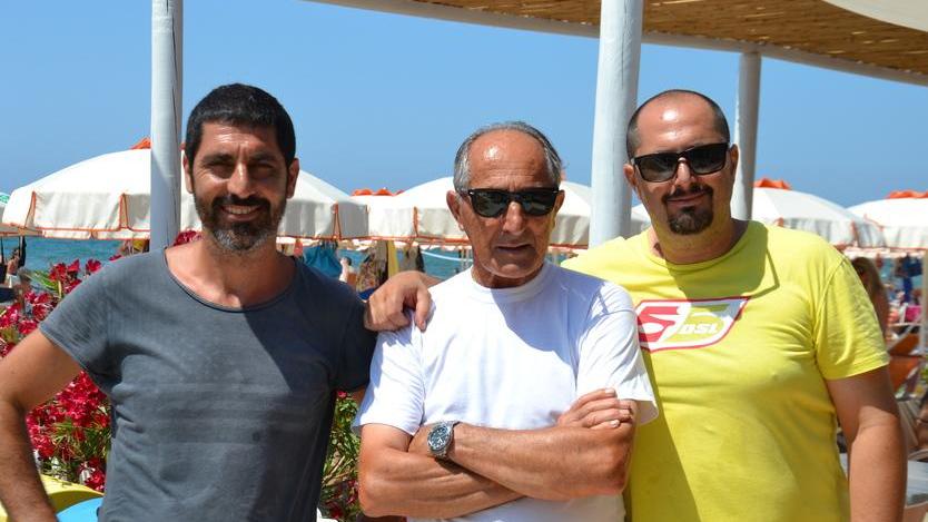 Bagno Balena, un mare di coccole per clienti e guerra a plastica e cicche