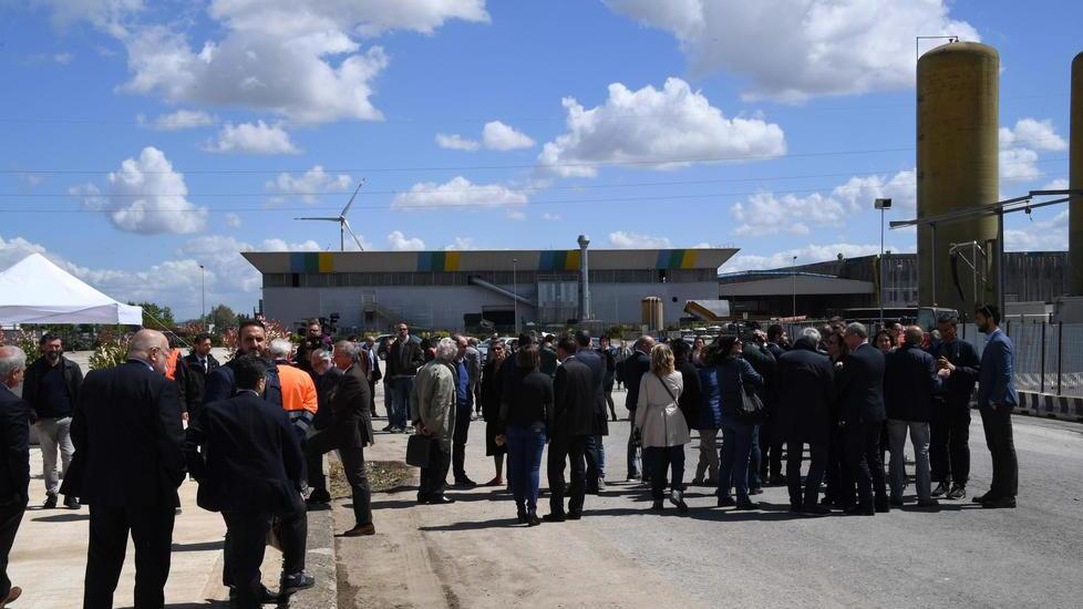 La spa rigetta le accuse: «Il cantiere ha raggiunto il 90% delle opere»