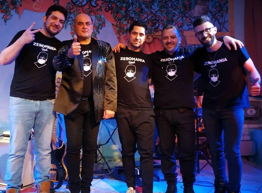 Due ore dedicate ai “sorcini” con la cover band di Renato Zero