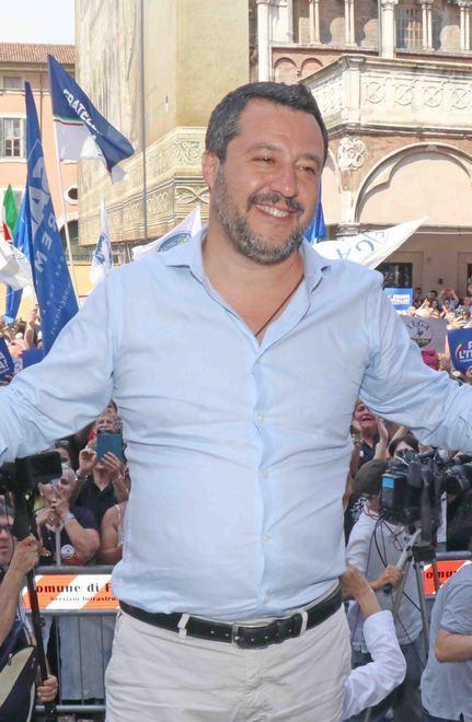 Salvini in doppia veste, incontro istituzionale e “ringraziamento” 