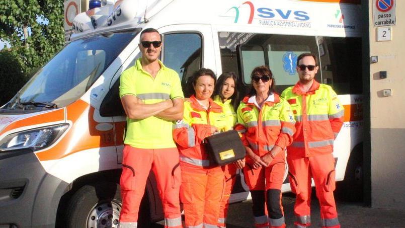 La squadra della Svs che ha salvato Enrico Picchietti con il defibrillatore: Francesco Minelli, Sara Michelli, Francesco Pacini, Tiziana Gregori, Beatrice Cialdi (Cecilia Foschi/Pentafoto)