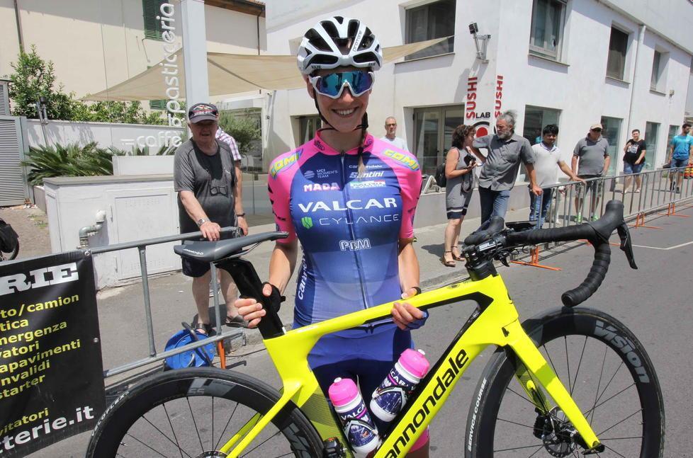 Vittoria Guazzini che ha vinto l’argento e l’oro agli europei in Belgio ora torna alla gare su strada