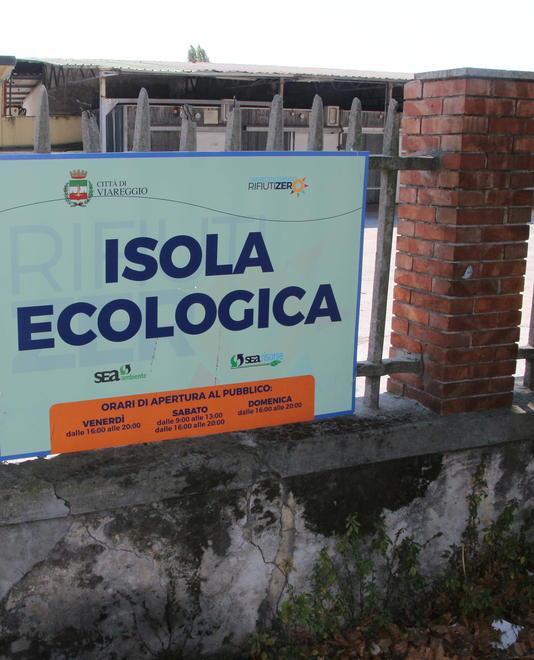 Nuove isole ecologiche al Varignano vetro porta a porta 