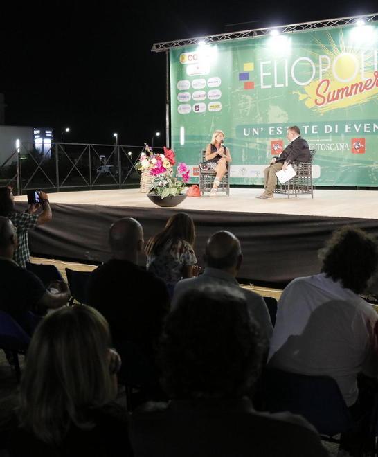 “Il Tirreno Incontra”, Morace entusiasma sul palco di Eliopoli Il 29 Conti contro tutti 