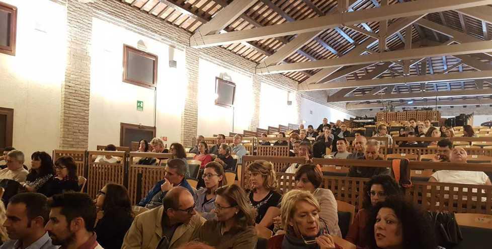 «Lavoro in più non pagato» I sindacati accusano il Comune 