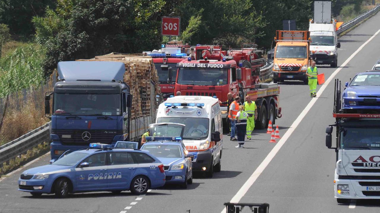 Un incidente sulla Firenze Mare fra Pistoia e Prato (foto di repertorio)