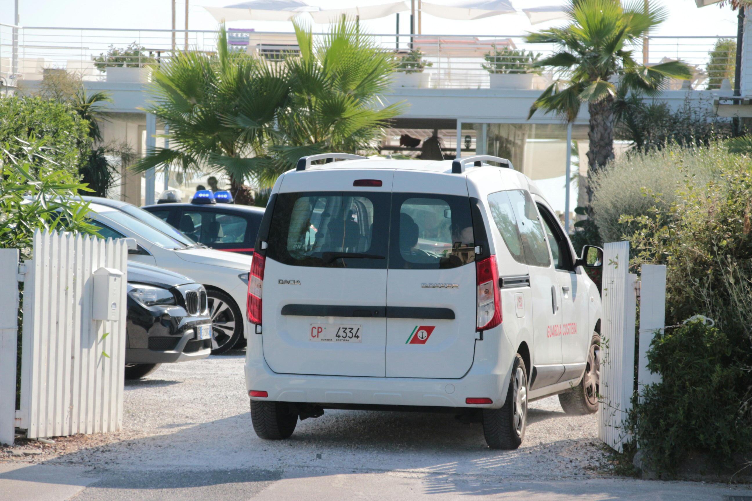 Soccorsa in piscina, restano gravi le condizioni della 12enne 