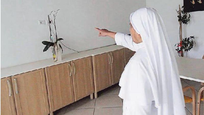 Ladri alla casa di riposo e gli anziani restano senza il maxitelevisore