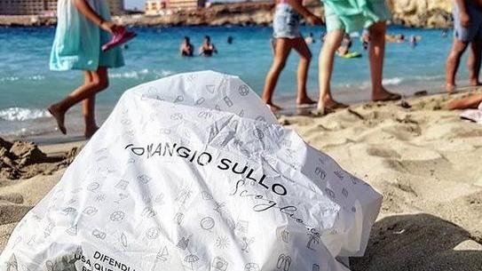 La cena da asporto arriva con la #scogliobag, una busta per pulire il Romito e fare amicizia