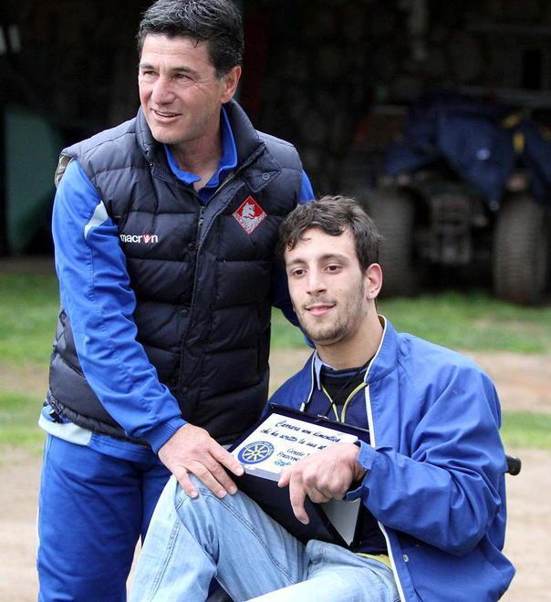 Carrarese rimontata due volte, solo pari 