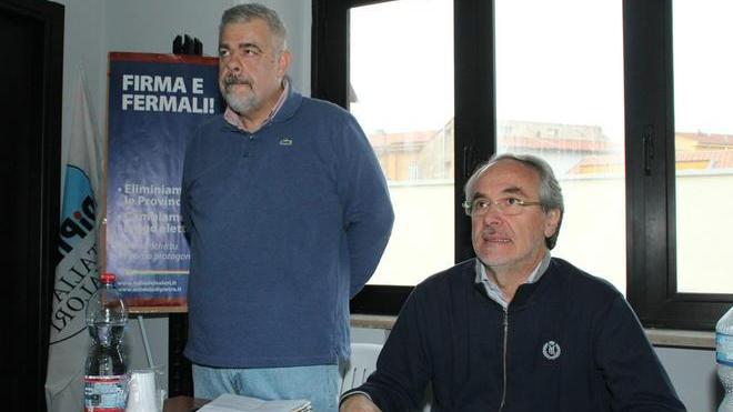 Dall’Idv schiaffo a Cosimi Romano resta capogruppo