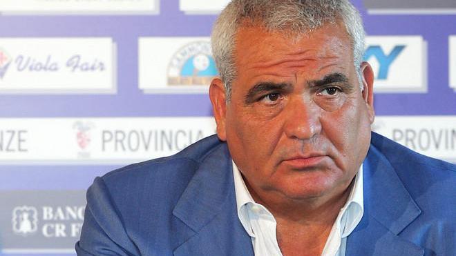 La Fiorentina in fuga dalla rabbia dei tifosi
