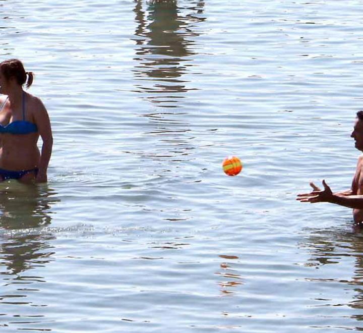 Revocati i divieti di balneazione resta il danno gravissimo di immagine 