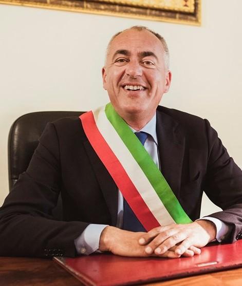 Pezzini rinuncia a un assessore ma chiede più sicurezza e cultura