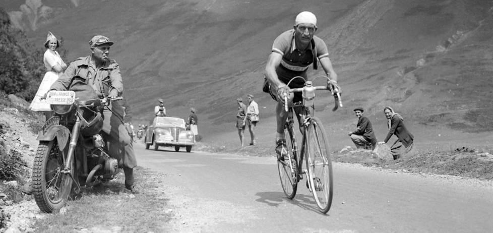 Gli spari contro Togliatti e Bartali ci salvò dal caos