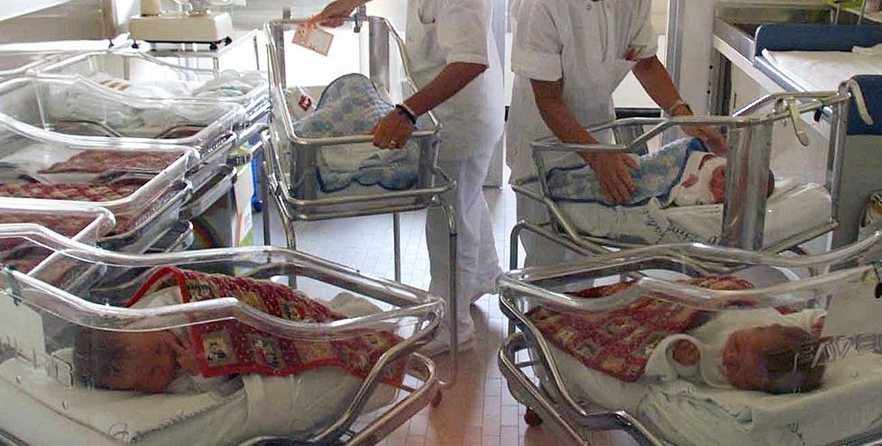 La nursery di un ospedale (Foto d’archivio)