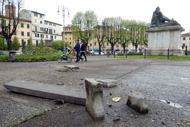 «Sporcizia e siringhe vicino al Parterre»