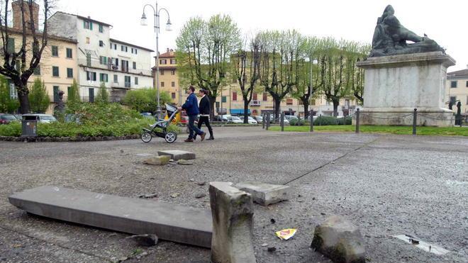 «Sporcizia e siringhe vicino al Parterre»