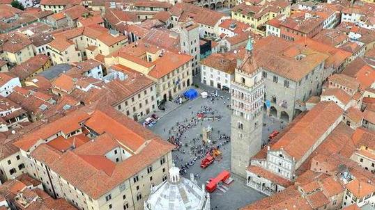 Commercio Pistoia: «Così il centro muore»