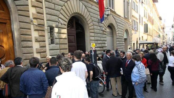 Fa ricorso contro la demolizione