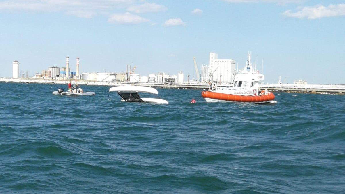 Il salvataggio della capitaneria di porto di Livorno