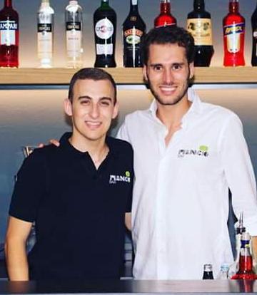 I fratelli barman e calciatori