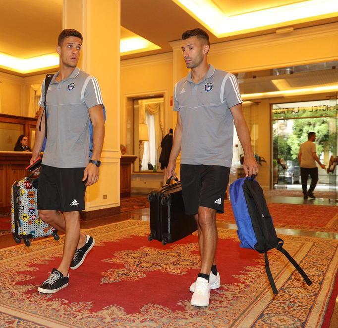 I calciatori del Pisa arrivati al Grand Hotel & La Pace 