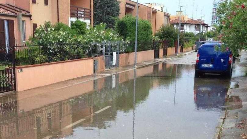 Si rompe un tubo dell’acqua Ennesimo disagio per i turisti