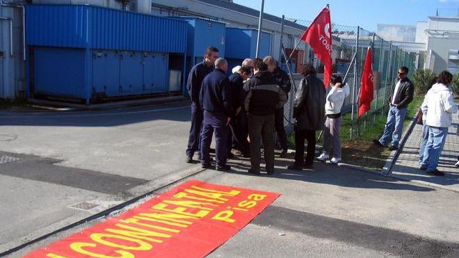 Fiom, in protesta otto operai su dieci
